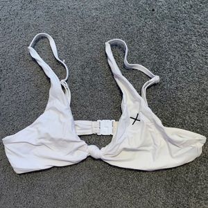 Boutine LA white bikini top